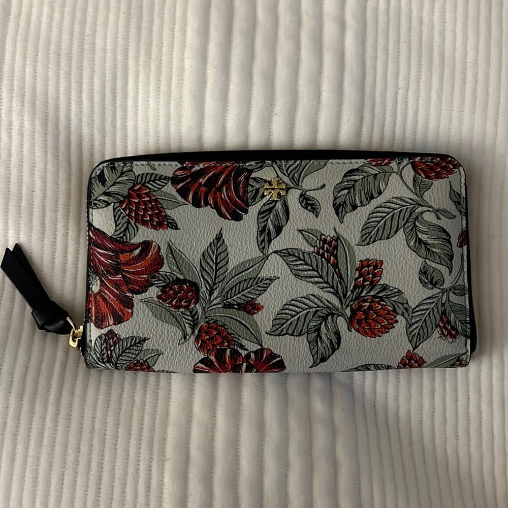 Tory Burch Wallet